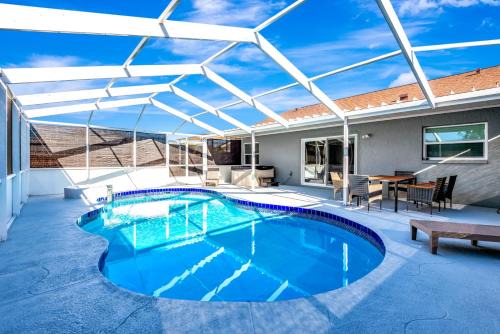 Trailer Estates Villa | Nested haven heated pool, spa, beach, golf 15 min