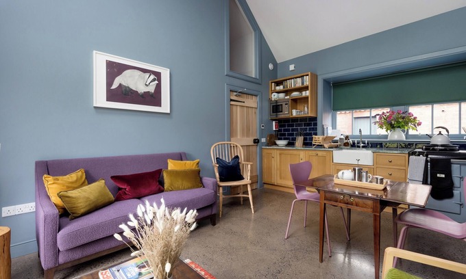 Haddington Cottage | Nestled in expansive grounds, this rural retreat is a sanctuary for couples and solo adventurers.