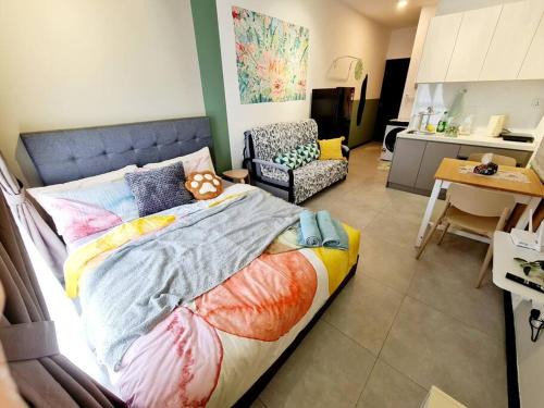 Kuala Lumpur Apartment | Neu Suites Near Gleneagles 10 minutes to KLCC