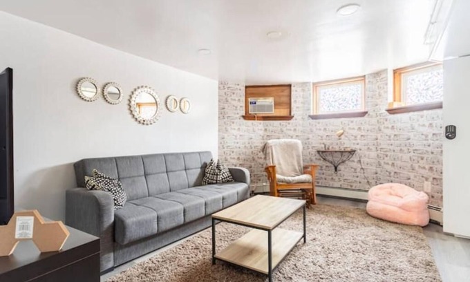 North Ironbound Apartment | Never overpay, 19 min to NYC, minutes to NYC