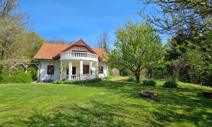 Vasarosbec Apartment | Never Say Never Vendégház