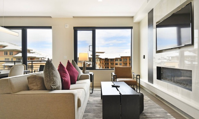 Park City Condo | New 1 BR Residence in Canyons Village- Ski in/ski out! by RedAwning