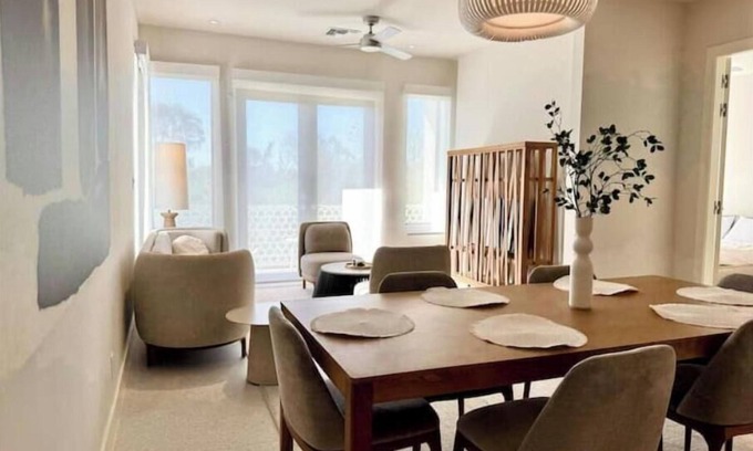 Westwind Apartment | New 3bd Gated Pool Beach and Gym access