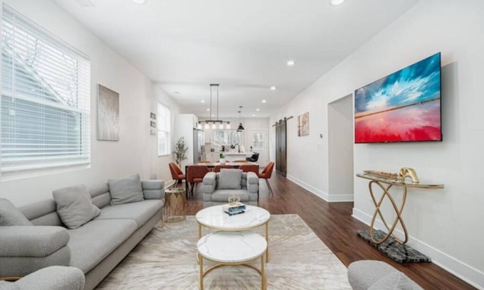Delaware House | New build modern home 3BR with Hot Tub & ping pong