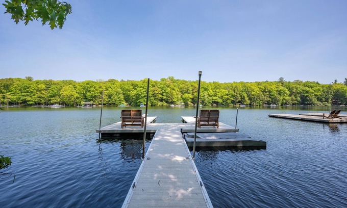 Oakland House | New! Charming Lakefront w/Dock & Mountain Views