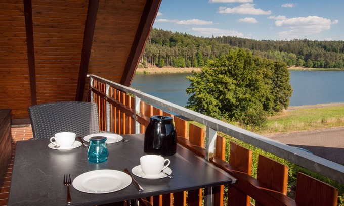 Bad Arolsen Apartment | New! Comfortable apartment with lake view