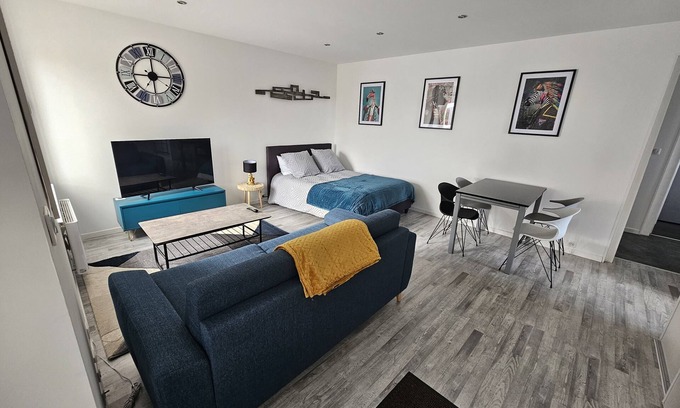 Uxegney Apartment | New, comfortable self-catering cottage near Epinal/Lac de Bouzey