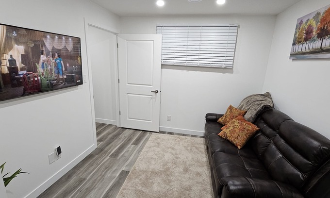 Regina Apartment | New decently furnished one bedroom suit at Rochdale Boulevard