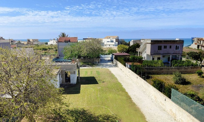 Donnalucata Villa | NEW Detached villa 50mt far from the sea. Fine sand, free beaches. No need car.