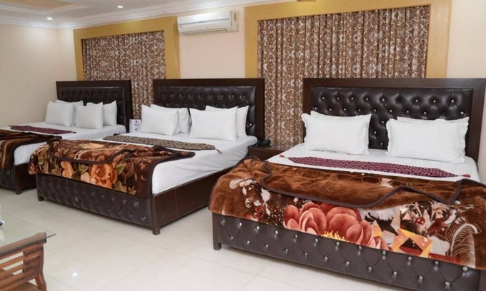 PECHS House | New Era Guest House