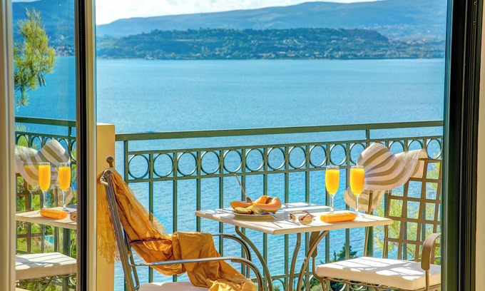 Kefalonia Apartment | *NEW FOR 2016 * A luxurious, romantic getaway just for the 2 of you !