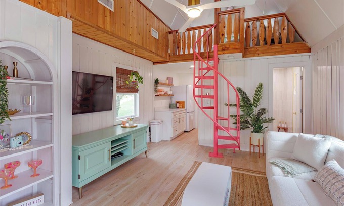 Vacation Village House | New Listing! Vacation Village Resort, 14mi to Disney & 26mi to Universal - GRH570568