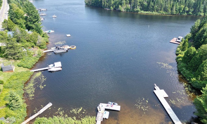 St-Adolphe-d'Howard House | NEW Luxury Lakefront Villa SPA Billiards Ping Pong