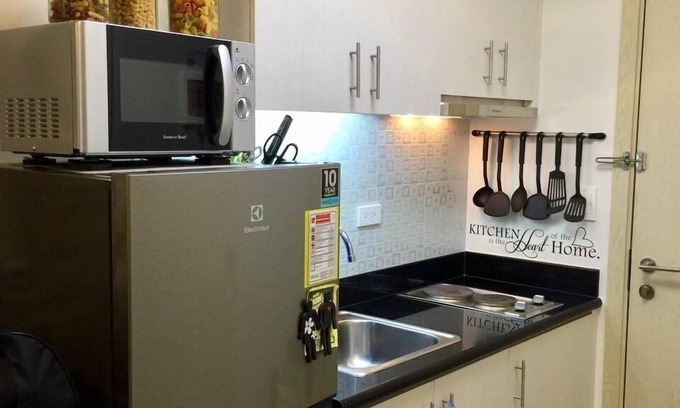 Valenzuela Apartment | NEW! Luxurious Cozy Gateaway at Makati