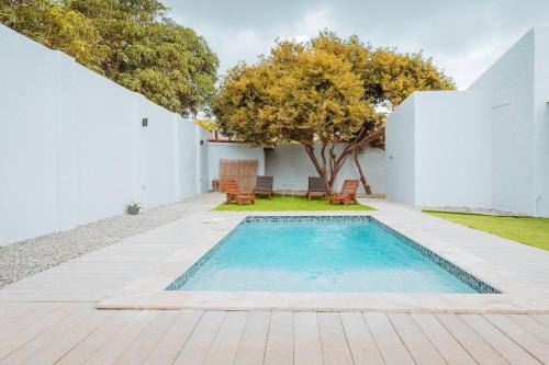 Wayaka House | New Modern 3br Private Pool, 6min Form The Beach