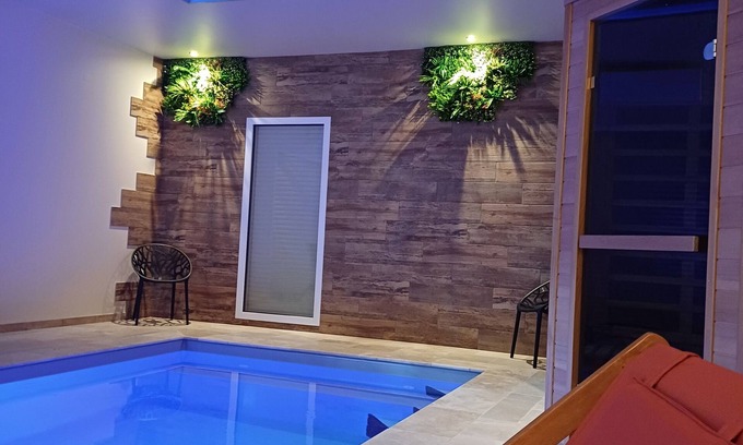 Bligny sur Ouche House | NEW! Nature Apartment with large Terrace + Spa/Pool access