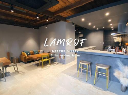 Higashi-ku House | NEW OPEN ！1日1組限定、海すぐの一軒家を完全貸切別荘！島の自然を五感で味わえる体験型ホテル