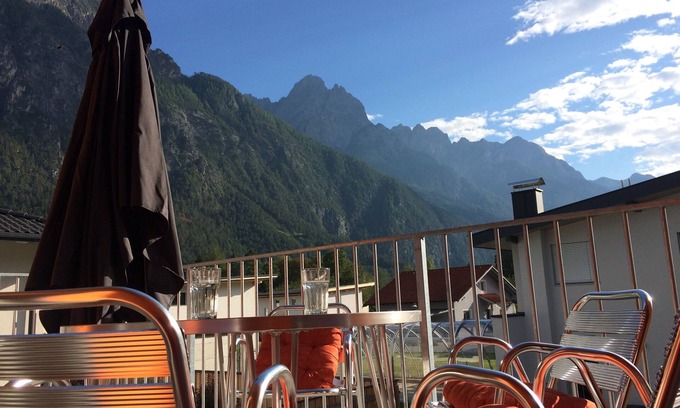 Lienz Apartment | NEW Quiet apartment with high quality equipment and a view of the mountains