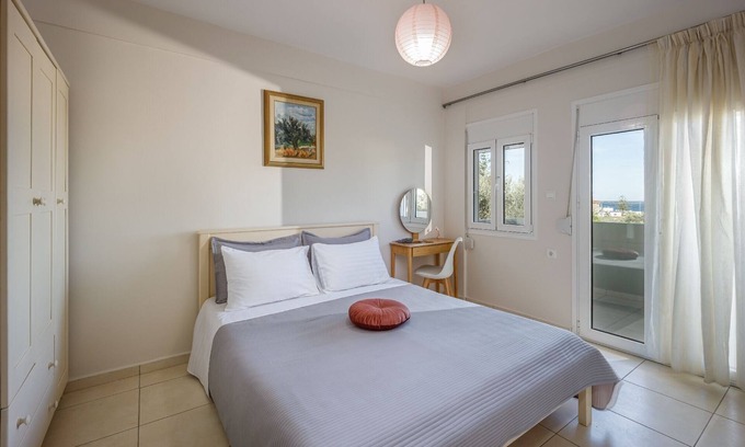 Limenas Chersonisou House | New, quiet house close to the sea with private garden & private parking.