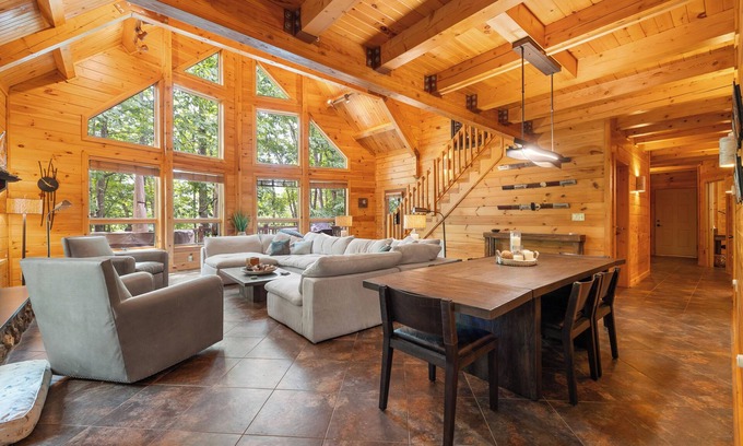 Mineral House | NEW RENTAL! Tranquil lake-front log home on Lake Anna w/hot tub, fire pit