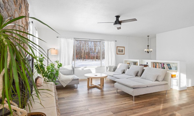 Palmer House | *NEW* Serene Stay in Palmer!