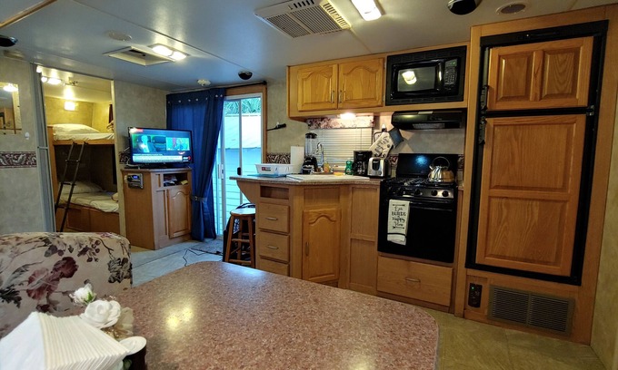 New Smyrna Beach House | New Smyrna Rv Bunkhouse Pool Private Family RV