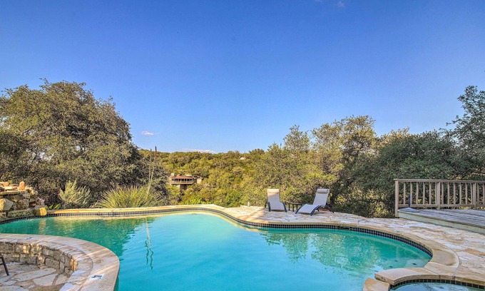 Spicewood House | NEW! Spacious Spicewood Lakefront Home w/ Balcony!
