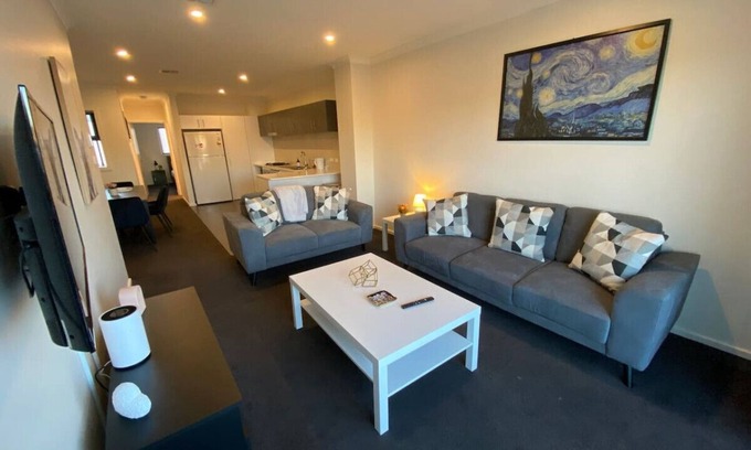 Franklin Apartment | New to VRBO: 4BR/3BA Modern Townhouse at the Heart of Franklin