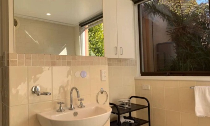 Scullin Apartment | New to VRBO: Warm and Spacious 5BR Home w/WIFI&Multiple Parking