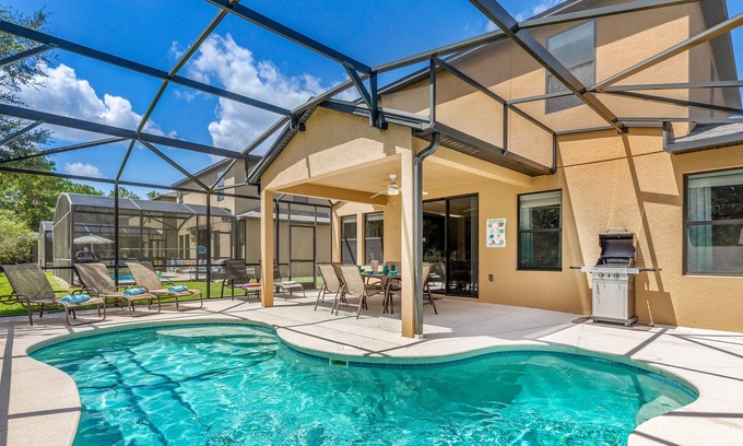 Cypress Pointe Villa | New Villa Conroy 4 BR w/POOL near Disney