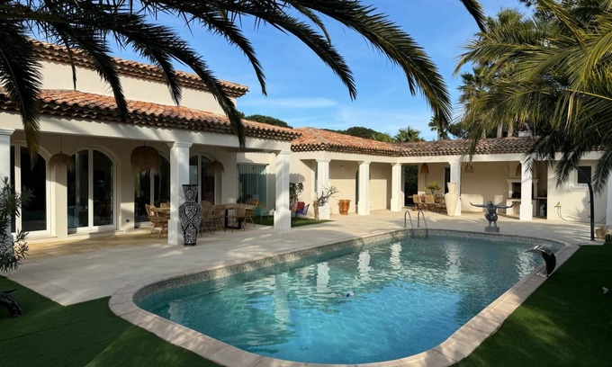 Les Restanques House | New villa in secure estate