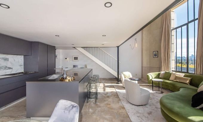 Prahran Apartment | New York Style Apt in Iconic Prahran Central