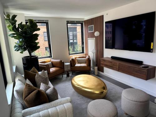Hoboken Apartment | Newluxe 2bd2ba W Pool & More