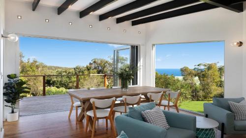 Killcare Heights House | Newly Furnished, With Ocean Views
