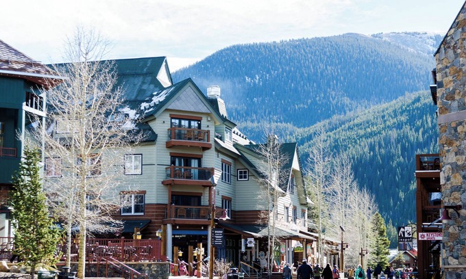 Keystone House | **Newly Listed** 3B/3BA Townhome Near River Run Village, With Slope View!