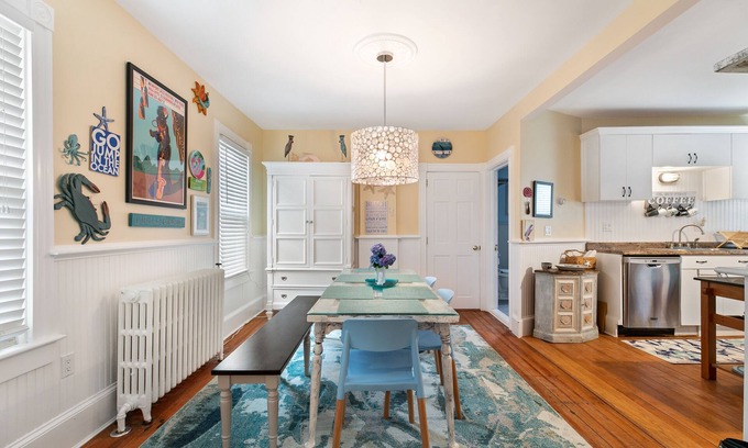 Fifth Ward Cottage | Newly refurbished house within short walking distance of town. Private driveway!