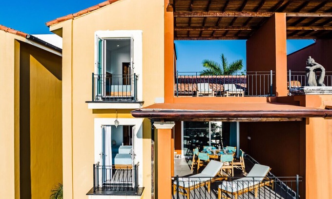 Rio Seco Apartment | Newly Renovated, Beachfront, 3 bed Condo on Exclusive Langosta Beach!