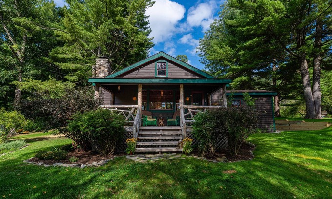 East Chatham Cabin | Newly Renovated Cabin in the Country