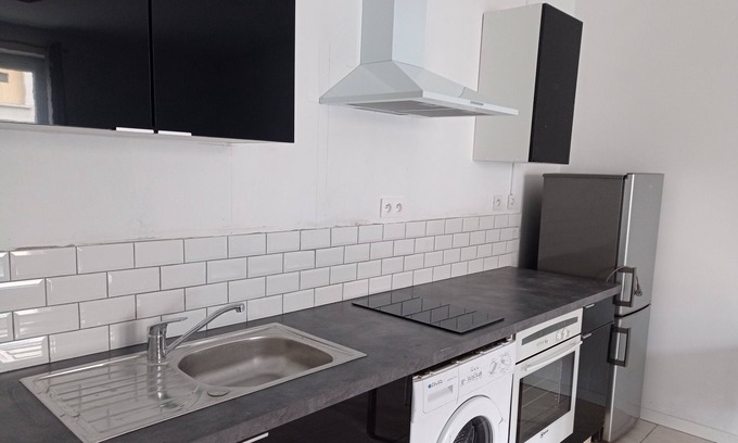 Albi House | newly renovated comfortable spacious studio