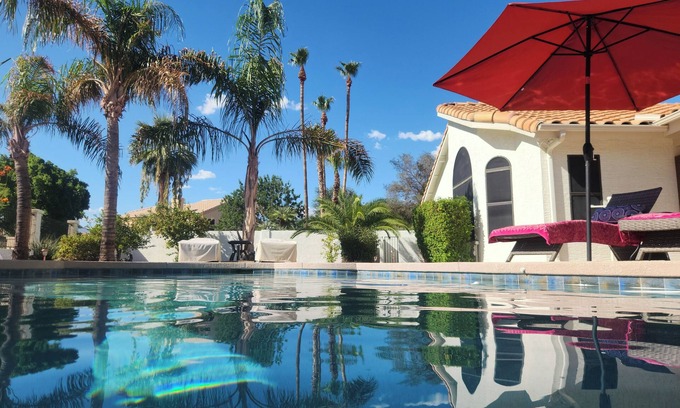 Island at Ocotillo House | Newly Renovated Home on Fairway with Pool & Putting Green. Trendy Area.