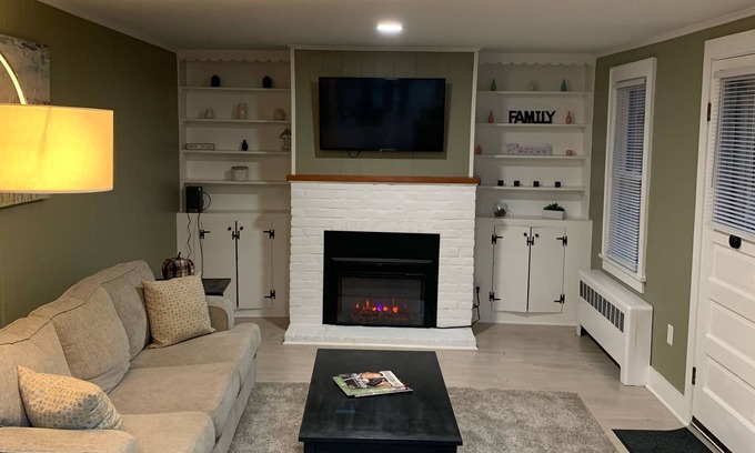 Craryville House | Newly renovated home - cozy 2 bedroom