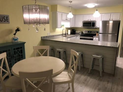 Surfside Beach Apartment | Newly Renovated Modern & Spacious Oceanview Condo