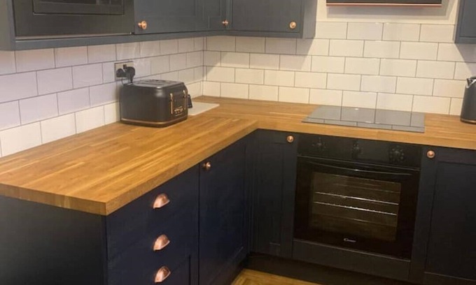 Wigan House | Newly renovated terrace in sought after area: Hospital, town, DW stadium