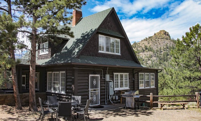 Estes Park Cabin | Newly Renovated Three Bedroom Cabin with Personal Hot tub and Amazing View from Deck