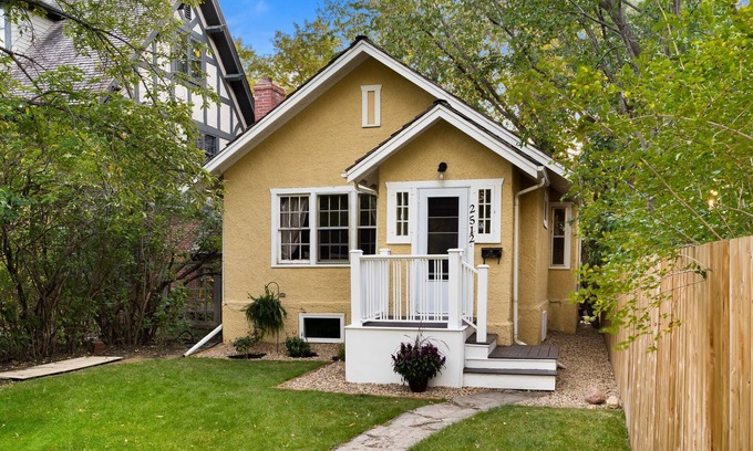 Regina House | Newly renovated tiny character home nestled in popular historic neighbourhood!