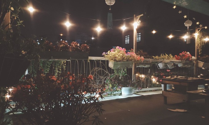 Phuong House | Ngôi nhà cuối hẻm yên tĩnh với tiếng chim hót, có ban công chill thật tuyệt vời