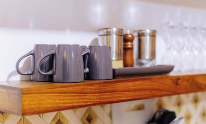 Mlingotini Apartment | Ngicha 1BDR APT: Wi-Fi, Netflix, Books, Games +