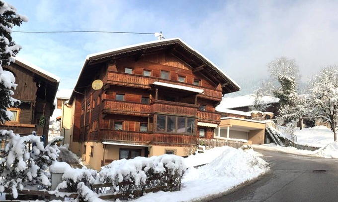 Bruck am Ziller Apartment | Nice apartment in typical Tyrolean style