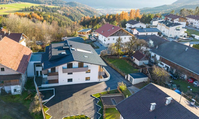 Fronhausen Apartment | Nice apartment for 4 guests with WIFI, TV and patio