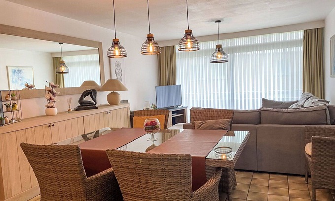 Bredene Apartment | Nice apartment for 4 people with WIFI, TV, balcony and pets allowed